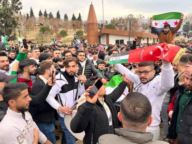 The End of Assad's Regime: Syrians Celebrated in Turkey