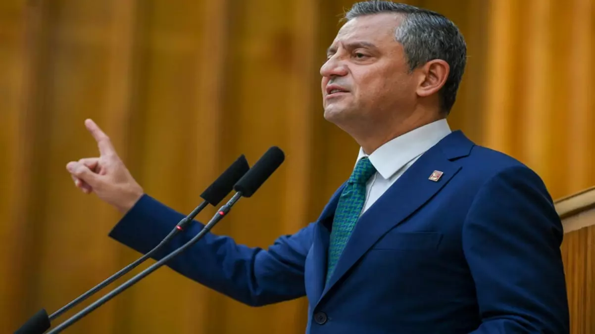 Özgür Özel: Suriyelilerin evlerine dönüşleri için kapsamlı bir program ortaya konulmalı