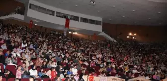 Şırnak'ta 'Sihirli Dünya' Çocuk Oyunu Sahnelendi