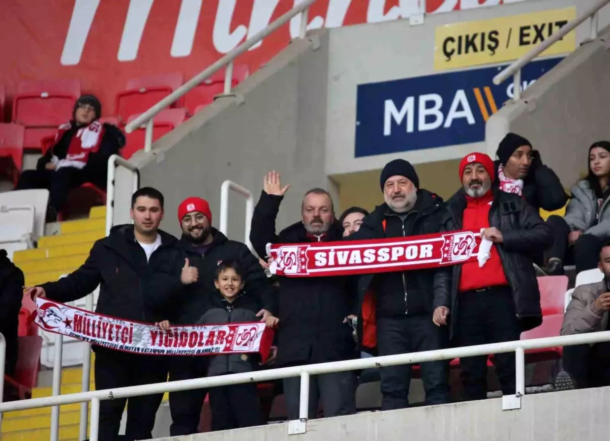 Sivasspor Taraftarları Galatasaray Maçına Yoğun İlgi Gösterdi
