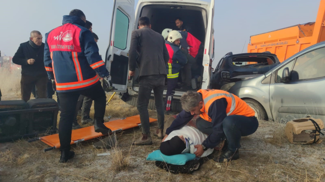 Van'da zincirleme kaza! Trafik kazasında yaralı veya ölü var mı?
