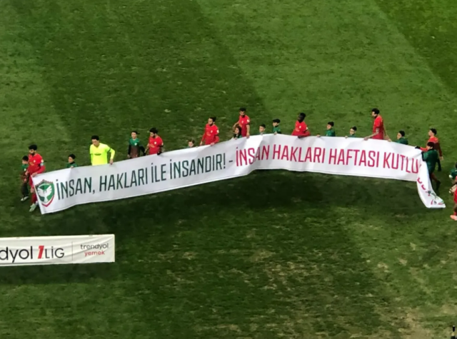 Amedspor's banner shock