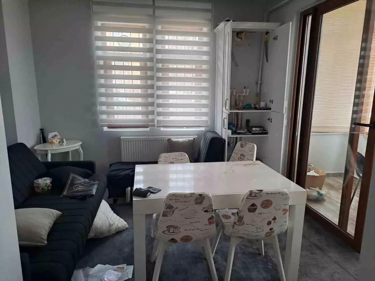 Elazığ'da Villalar Soyuldu: Hırsızlar Eşyaları Tahrip Etti