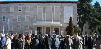 Arnavutluk'ta Emekliler Protesto Gösterisi Düzenledi