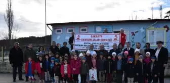 Çocuklar Üşümesin: Sakarya Samsunlular Derneği'nden Giyim Yardımı