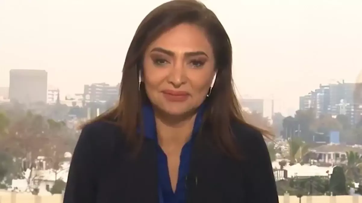 14 yıl sonra ülkesine dönen gazeteci canlı yayında gözyaşlarına boğuldu