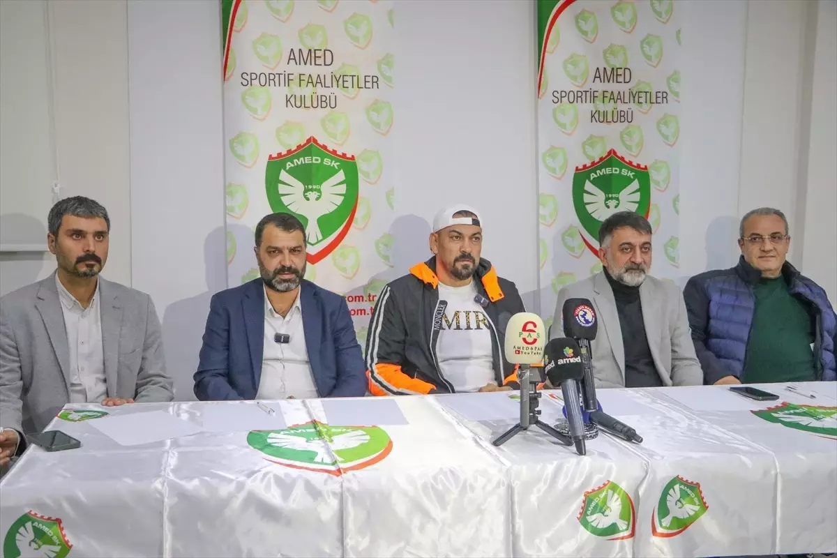 Amed Sportif Faaliyetler Teknik Direktörü Servet Çetin: 'Gidişatımız Çok İyi'