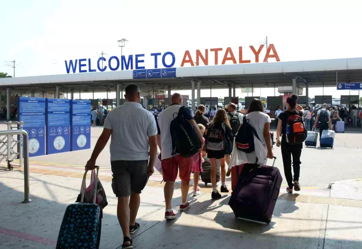Antalya, 2024'te 17 Milyon Turist Ağırladı