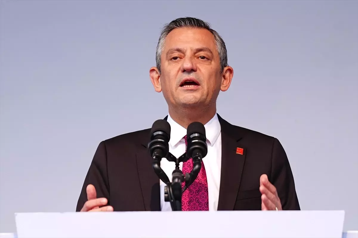 CHP Genel Başkanı Özel, Sancaktepe'de temel atma töreninde konuştu Açıklaması