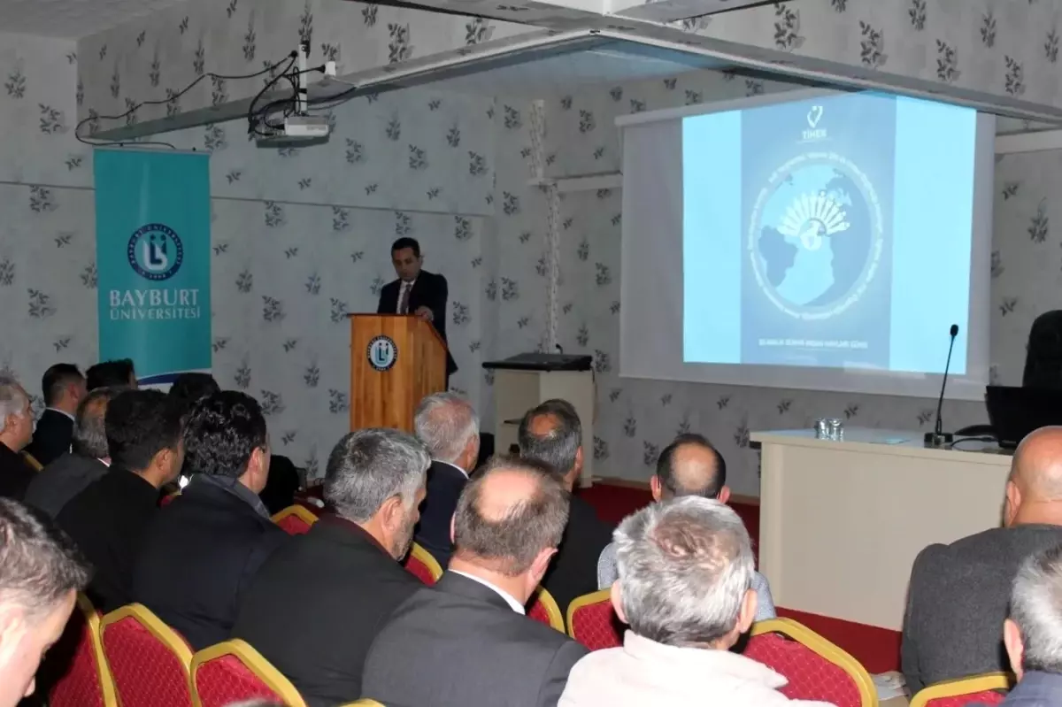 Dünya İnsan Hakları Günü İçin Konferans Düzenlendi