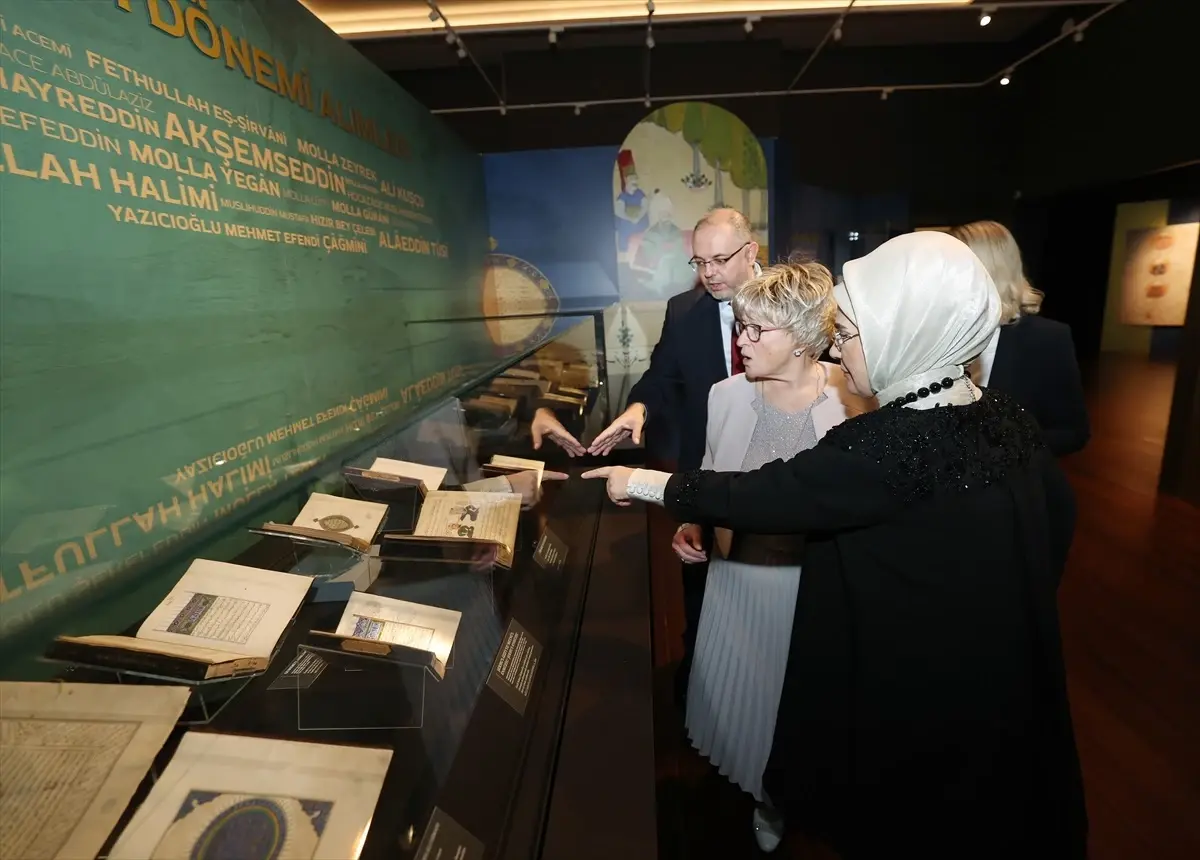 Emine Erdoğan, Macaristan Cumhurbaşkanı'nın eşi Zsuzsanna Nagy ile bir araya geldi