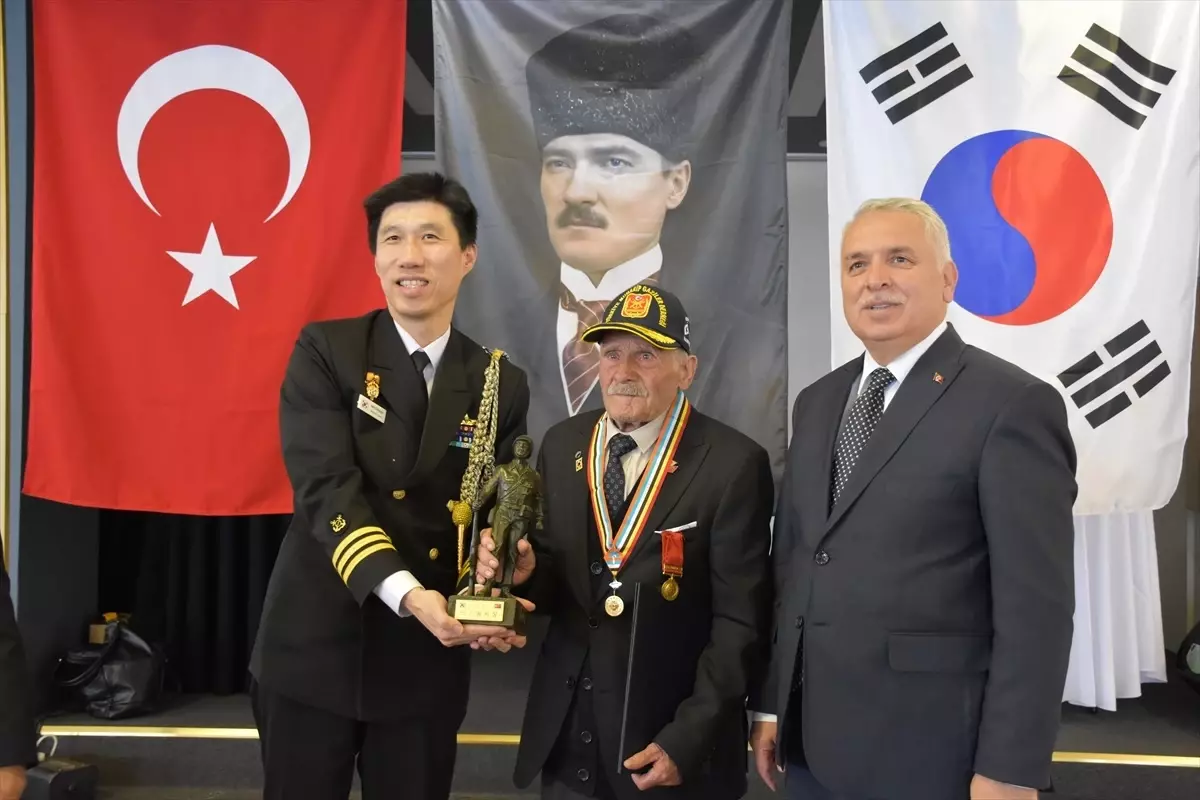 Güney Kore Savunma Ataşesi Trabzon'da Gazilerle Buluştu