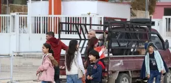 Hatay'daki sınır kapılarından Suriyelilerin ülkelerine dönüşü sürüyor