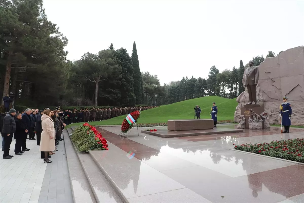 Haydar Aliyev'in Vefatının 21. Yılı İçin Anma Töreni Düzenlendi