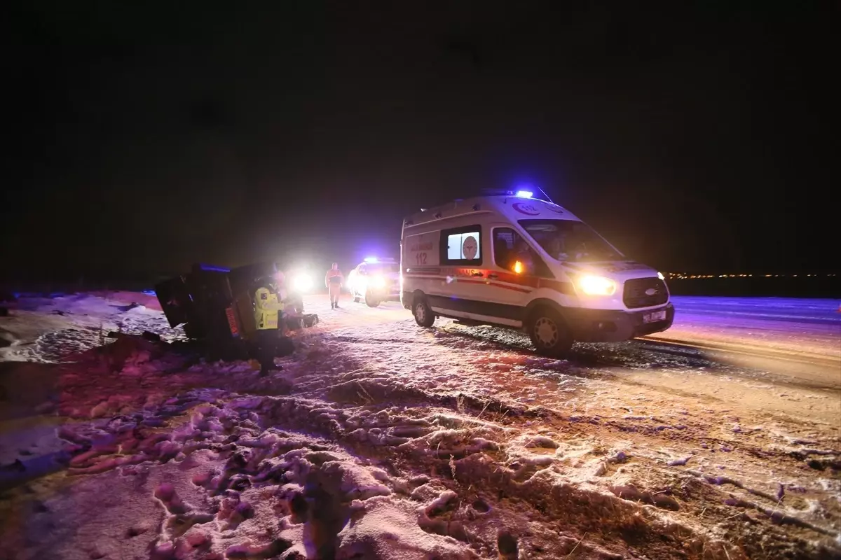 Kars'ta Motokaravan Devrildi, İki Hollandalı Turist Yaralandı