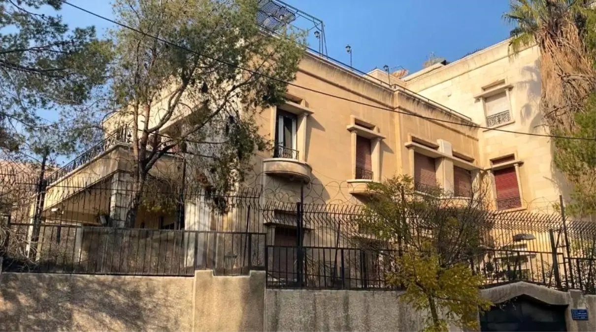 Türkiye, Suriye'deki Büyükelçiliğini Açmak İçin Şartların Oluşmasını Bekliyor