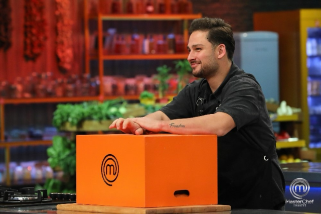 Masterchef'te dün akşam eleme adayı kim oldu? Masterchef'te potaya kim giren isimler! Masterchef'te dün akşam eleme adayı kim oldu? Masterchef'te potaya kim giren isimler!