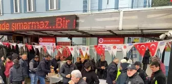 Polislerin hayrına camii cemaati ve öğrencilere ikramda