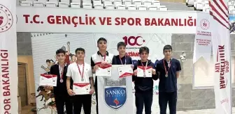 SANKO Okulları Genç Kız Takımı Yüzme Şampiyonu Oldu