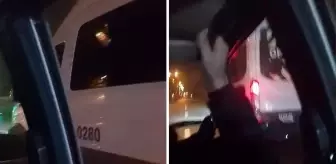 Kocaeli'nde üç servis aracı trafikte çocuklu aileye dehşeti yaşattı