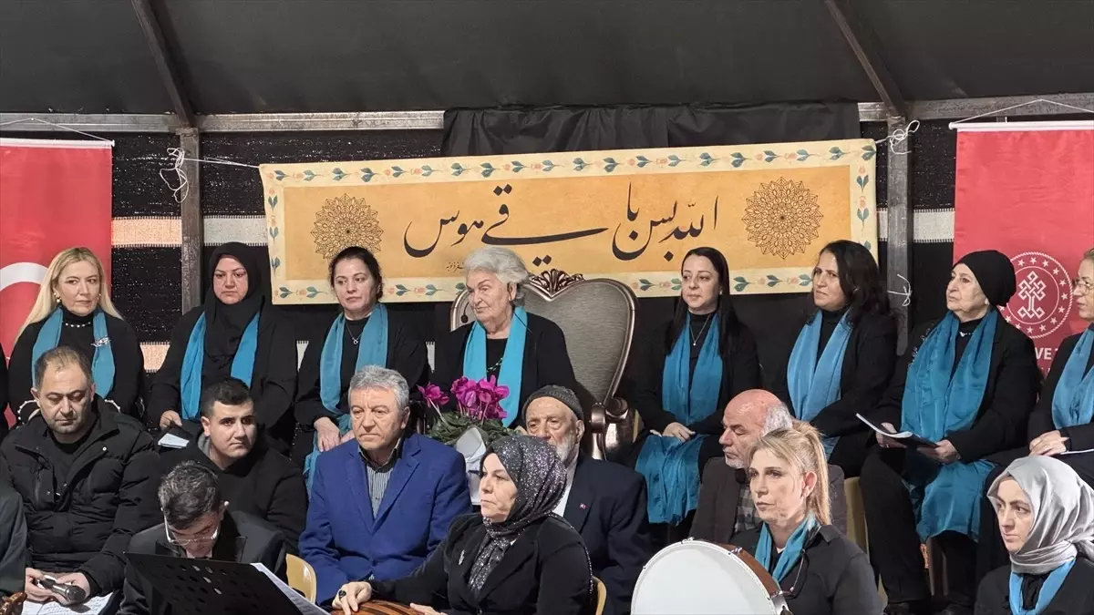 Hazreti Mevlana'nın Işığı Dünyayı Aydınlatmaya Devam Ediyor