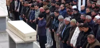 Trafikte Tartışma Sonucu Bıçaklanan Taksici Eren Peker Karaman'da Defnedildi