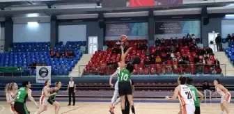 Unigen Düzce Atletik, Eveloğ Daçka'yı 60-57 Yenerek Kazandı