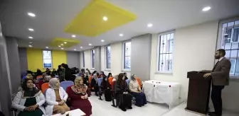 Muş'ta Hafızlık Eğitimi Alan Kız Öğrencilere 'Hanım Sahabiler' Semineri