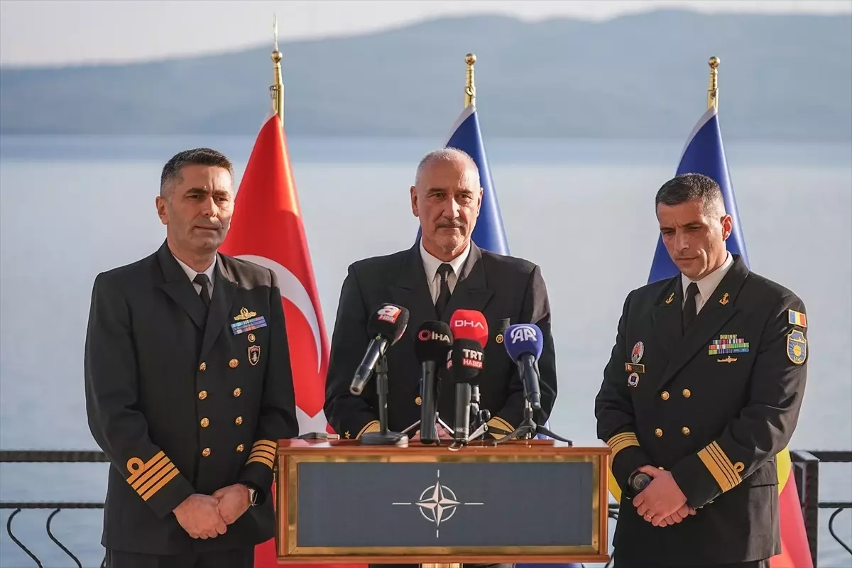 NATO Daimi Mayın Karşı Tedbirleri Deniz Görev Grubu-2'nin komutası Türkiye'ye geçti