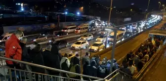 İstanbul'da haftanın ilk iş gününde trafik yoğunluğu yaşanıyor