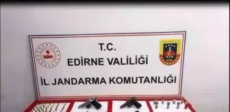 Edirne'de Kaçakçılık Operasyonu: 8 Gözaltı ve Çok Sayıda Ele Geçirilen Malzeme