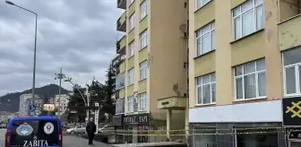 Rize'de Fırtına Nedeniyle Apartmanın Tahliyesi