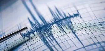 Denizli'de gece saatlerinde korkutan deprem