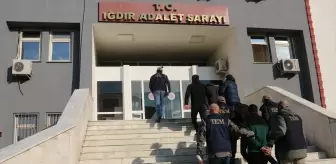 AK Parti Iğdır İl Başkanlığına Molotofkokteyli Saldırısı: İki Zanlı Tutuklandı