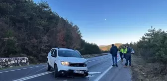 Sakarya'da Otomobil ve Cip Çarpıştı: 2 Yaralı