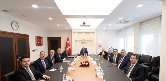 Bakan Işıkhan, İsveçli Süryani Temsilcileriyle Bir Araya Geldi