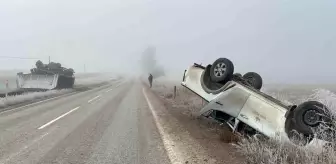 Eskişehir'de Buzlanma Nedeniyle Kamyonet Şarampole Devrildi