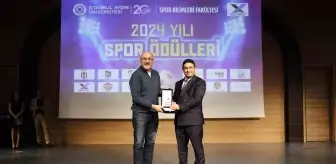 Muş Gençlik ve Spor İl Müdürü Taşdemir, Yılın Spor İl Müdürü Ödülünü Aldı