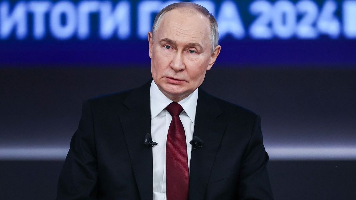Rusya lideri Putin: Suriye'de yenilgiye uğramadık, oradaki gruplarla ilişkimiz var