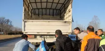 Samsun'da Motosiklet Kamyonetle Çarpıştı: Sürücü Yaralandı