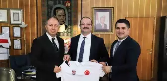 Gençlik ve Spor İl Müdürlüğü'nden Rektöre Ziyaret