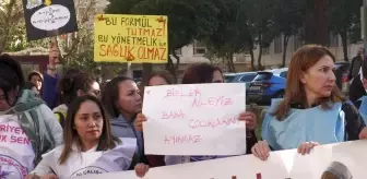 İzmir'de Ebe ve Hemşirelerden 'Yönetmelik' Tepkisi: 'Yoksulluk Sınırı Altında Kalan Bir Ödemeyi Hak Etmiyoruz'