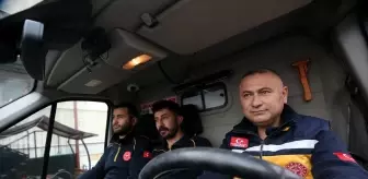 Ambulans Şoförü Kadir Yiğital, 52 Yaşında Paramedik Olmaya Karar Verdi