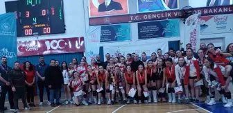 Düzce'de Okul Sporları Genç A Kızlar Voleybol Müsabakaları Sonuçlandı