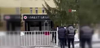 Bayburt'ta Kaçak Göçmenleri Ülkeye Sokmaya Çalışan 4 Organizatör Yakalandı