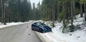 Bolu'da Lüks Otomobil Kaza Yaptı