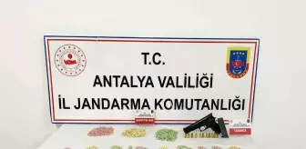 Antalya'da Jandarmadan Uyuşturucu ve Silah Operasyonu