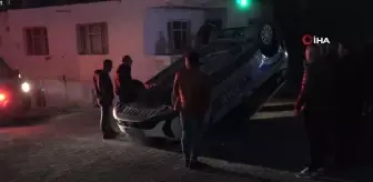 Mersin'de Otomobilin Çarptığı Polis Aracı Ters Döndü