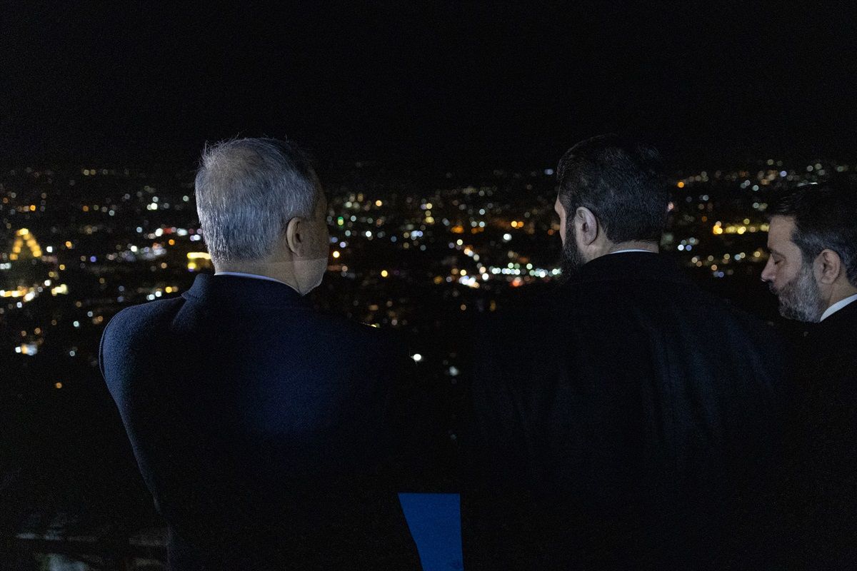 Hakan Fidan ve Ahmed eş-Şera, Kasyun Dağı'ndan Şam'ı Seyretti