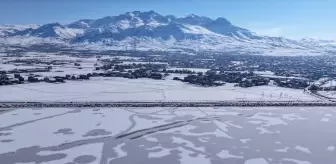 Van'daki Sıhke Gölü Dondu